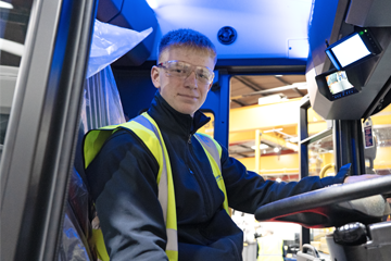 Congratulations, Ollie Macvarish: Mechanical Apprentice of the Year