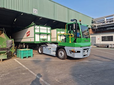 YT193 shifts 5000 tonnes of potatoes every week...