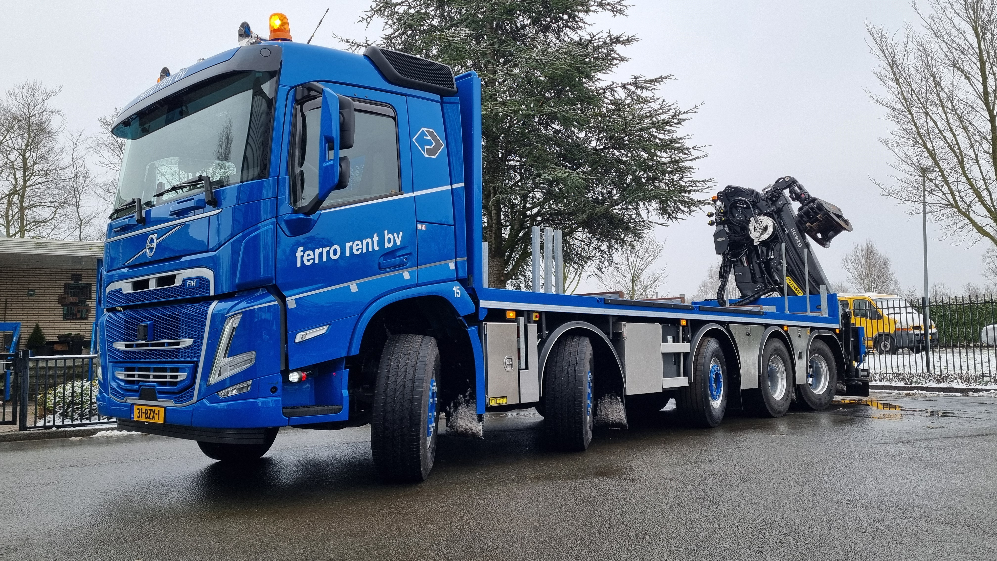 Terberg Techniek delivers Volvo FM460 10x4WS to Ferro Rent BV