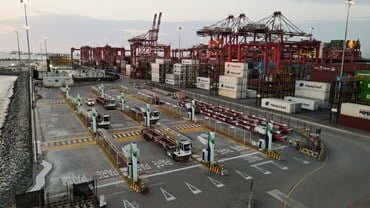 Fleet of 20 electric Terberg terminal tractors......